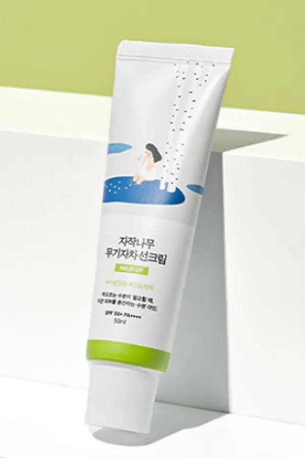 ROUND LAB Увлажняющий солнцезащитный крем с березовым соком / Birch Juice Moisturizing Mild-Up Sunscreen SPF50+ PA++++, 50 мл KRISTALLER, белый - фото 2