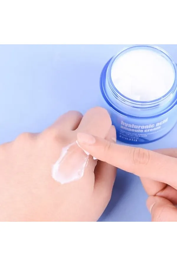 Jigott Крем для лица увлажняющий с гиалуроновой кислотой / Zenzia Hyaluronic Acid Ampoule Cream, 70 мл KRISTALLER, белый - фото 2