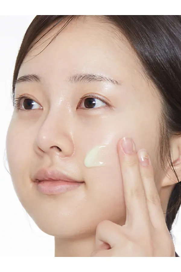 VT Cosmetics Бустер-сыворотка для лица с микроиглами и витамином C / Vita-Light Reedle Shot 100, 50 мл KRISTALLER, зелёный - фото 2