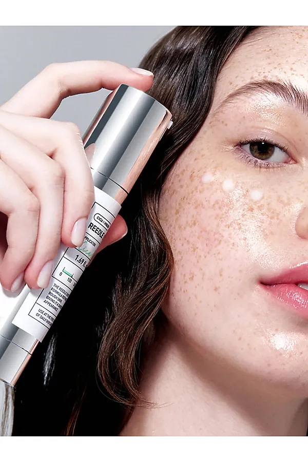 VT Cosmetics Мягкая бустер-сыворотка с микроиглами для гладкой и сияющей кожи / Midl Reedle Shot 50, 50 мл KRISTALLER, белый - фото 2