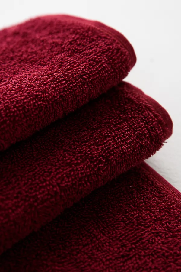 Полотенце Софатекс 70 * 140 для ванной и бани bs НАТАЛИ, бордовый - фото 2
