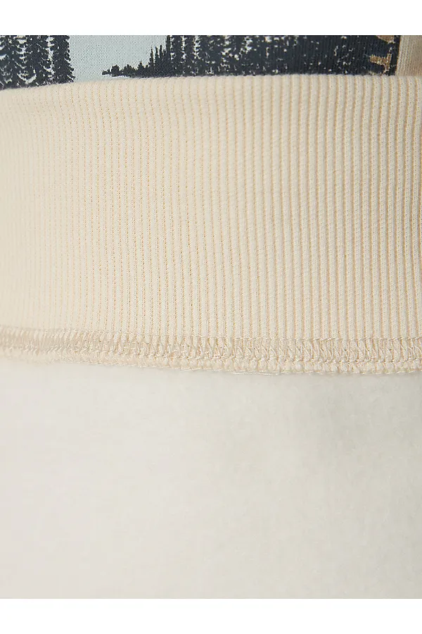 Свитшот MARK FORMELLE, топленое молоко +печать - фото 2