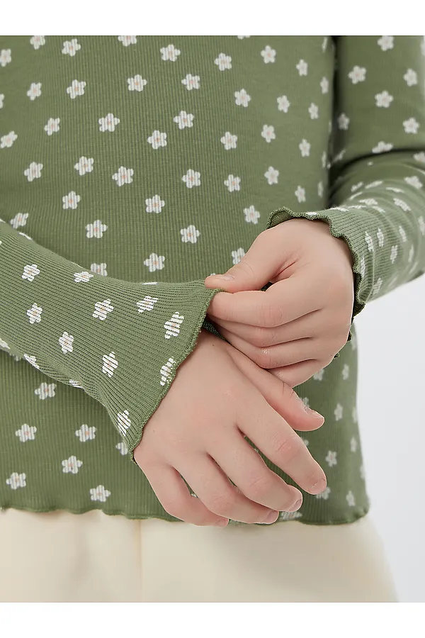 Джемпер MARK FORMELLE, ромашки на зеленом - фото 2