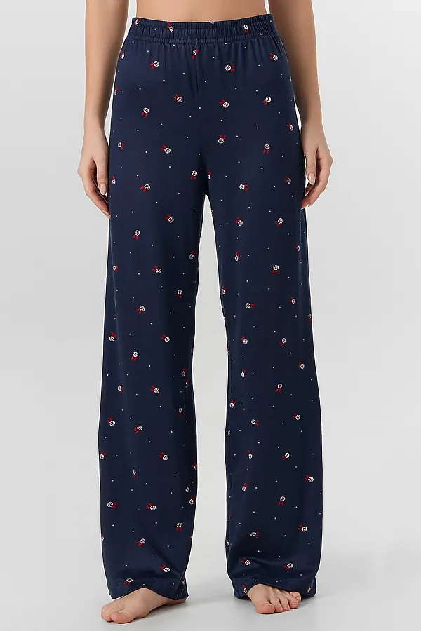 Комплект женский (джемпер, брюки) MARK FORMELLE, персонажи на т.синем - фото 2