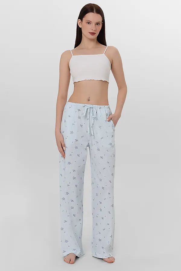 Брюки женские MARK FORMELLE, цветы на голубой полоске - фото 2