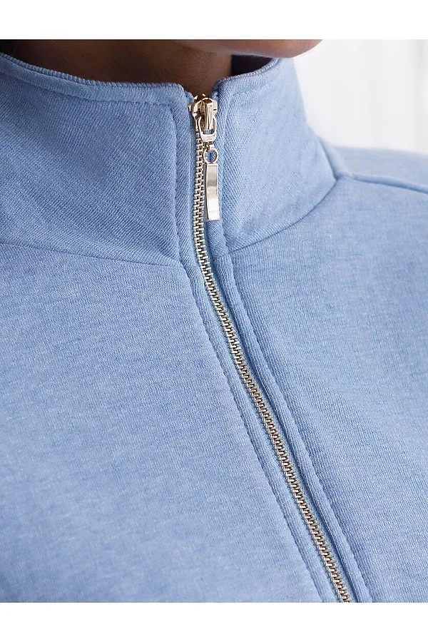 Бомбер среднего объема на молнии из петельчатого футера двухнитки с эластаном VILATTE, голубой меланж - фото 2