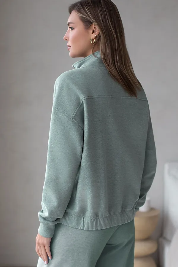 Бомбер среднего объема на молнии из петельчатого футера двухнитки с эластаном VILATTE, оливковый меланж - фото 2