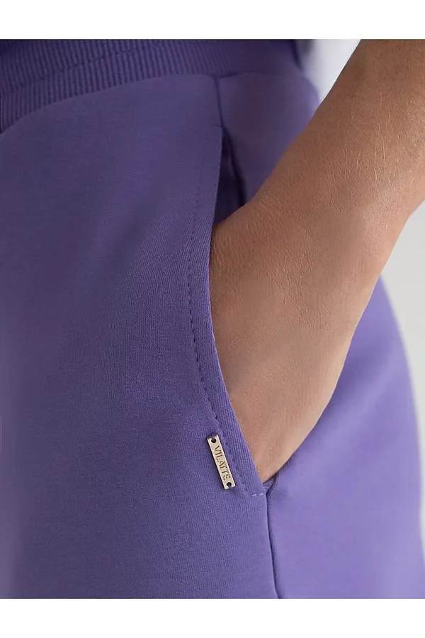Прямые трикотажные брюки на резинке из футера двухнитки эластичные VILATTE, лавандовый - фото 2