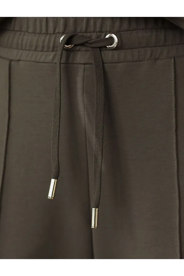 Прямые трикотажные брюки на резинке из футера двухнитки эластичные VILATTE, хаки - фото 2