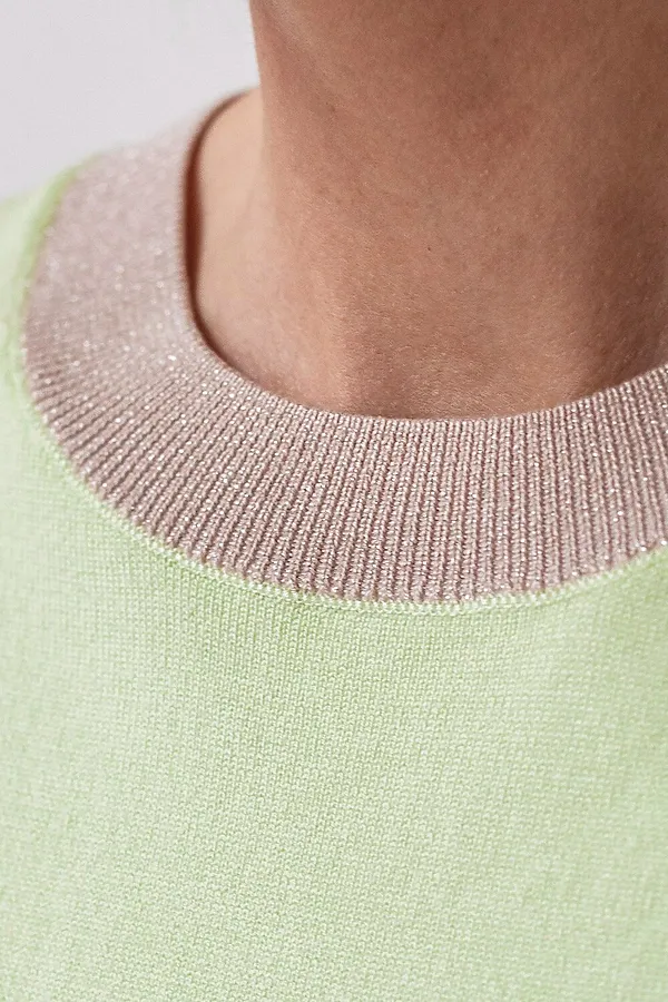 Джемпер с коротким рукавом тонкой вязки из вискозы с люрексом VILATTE, светло-зеленый - фото 2