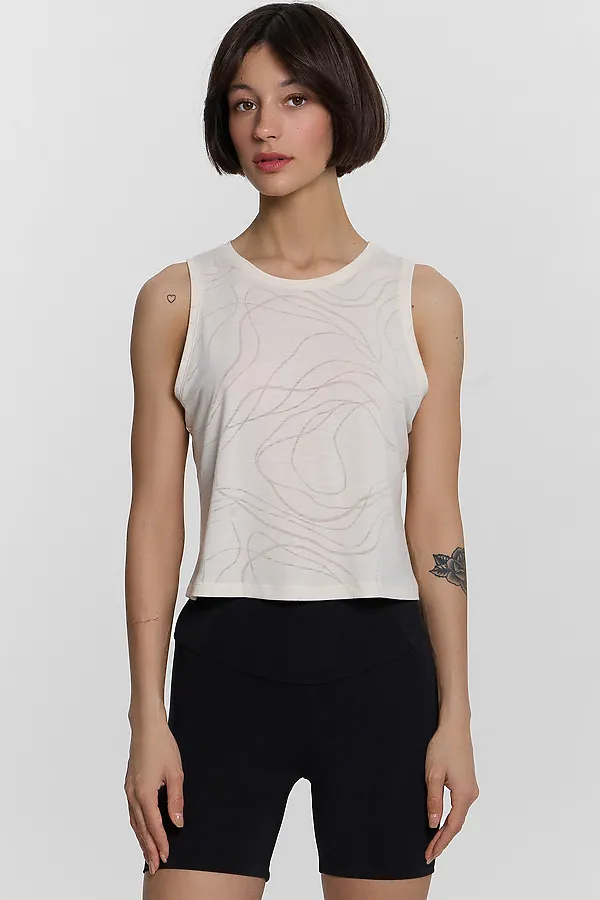 Топ женский спортивный MARK FORMELLE, линии на молочном - фото 2