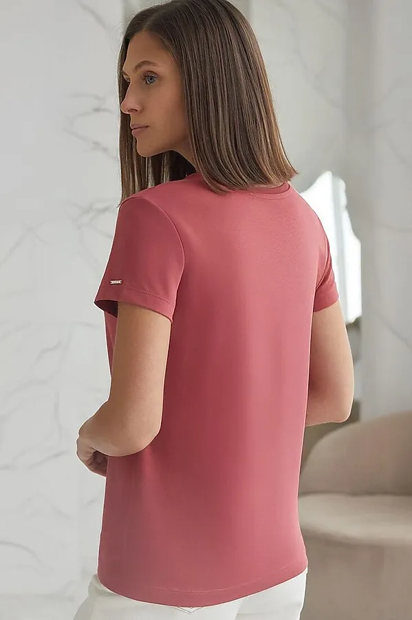 Базовая футболка полуприлегающая из премиального хлопка с эластаном VILATTE, т.коралл - фото 2