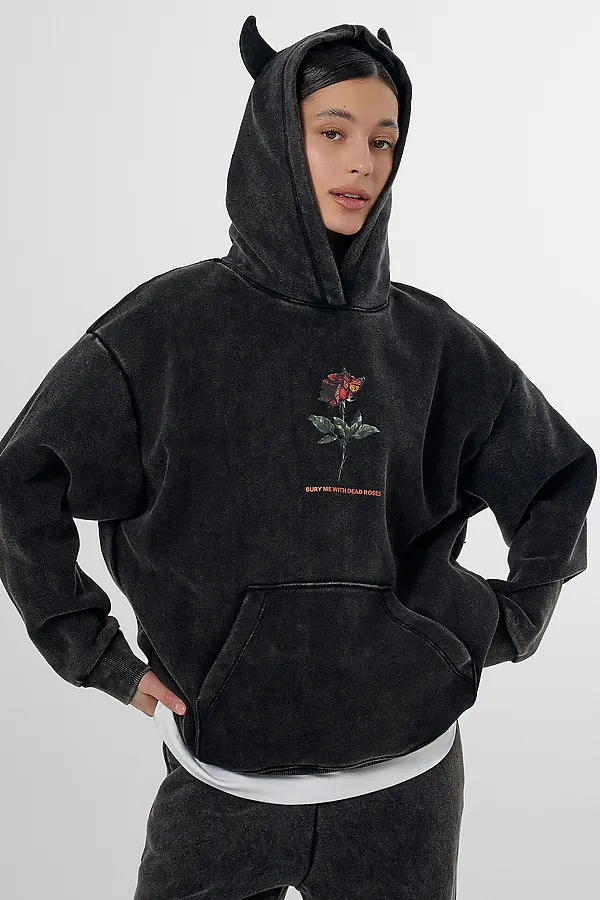 Худи женское MARK FORMELLE, acid wash черный +печать - фото 2