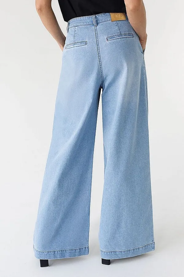 Широкие джинсы с защипами из эластичного денима VILATTE, голубой - фото 2
