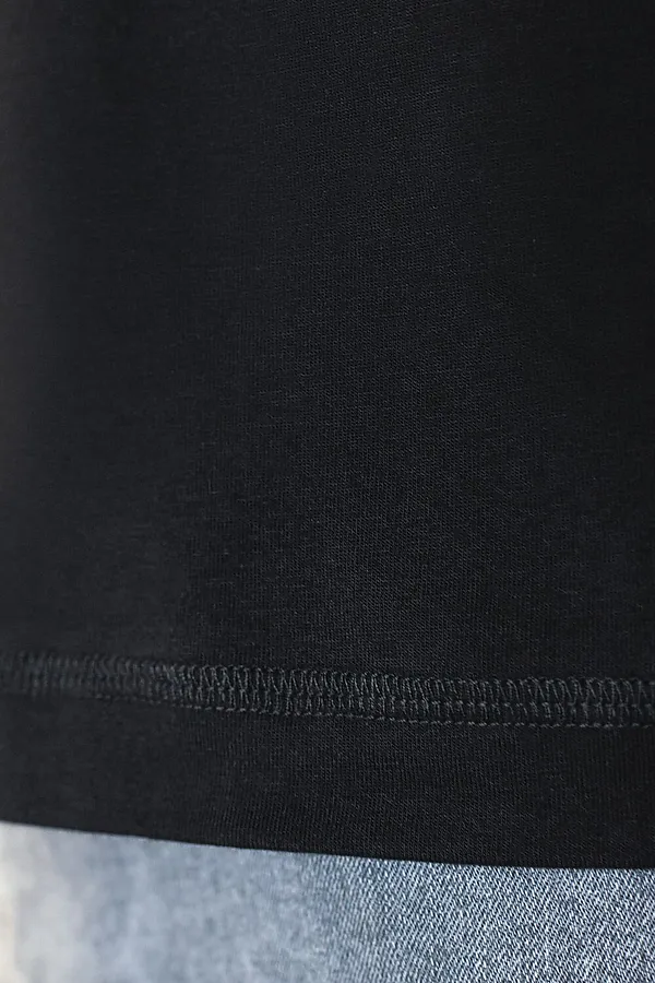 Футболка базовая полуприлегающая из премиального хлопка с принтом VILATTE, черный_adventure - фото 2