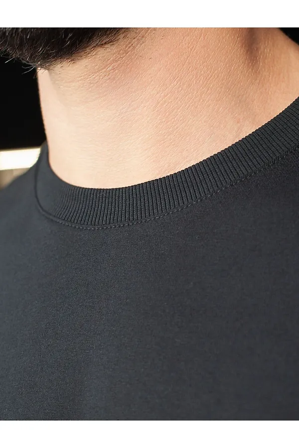 Футболка базовая полуприлегающая из премиального хлопка с принтом VILATTE, черный_adventure - фото 2