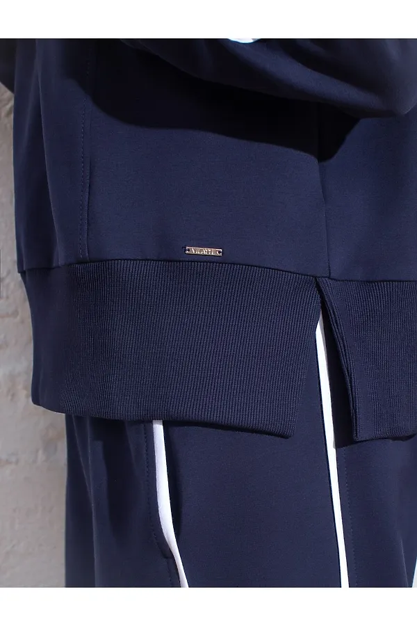 Джемпер с воротом на молнии и лампасами из футера двухнитки с эластаном VILATTE, т.синий_vilatte - фото 2