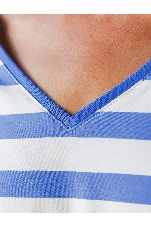 Футболка в полоску с V-вырезом и цельнокроеным рукавом из премиального хлопка VILATTE, василек-белый - фото 2