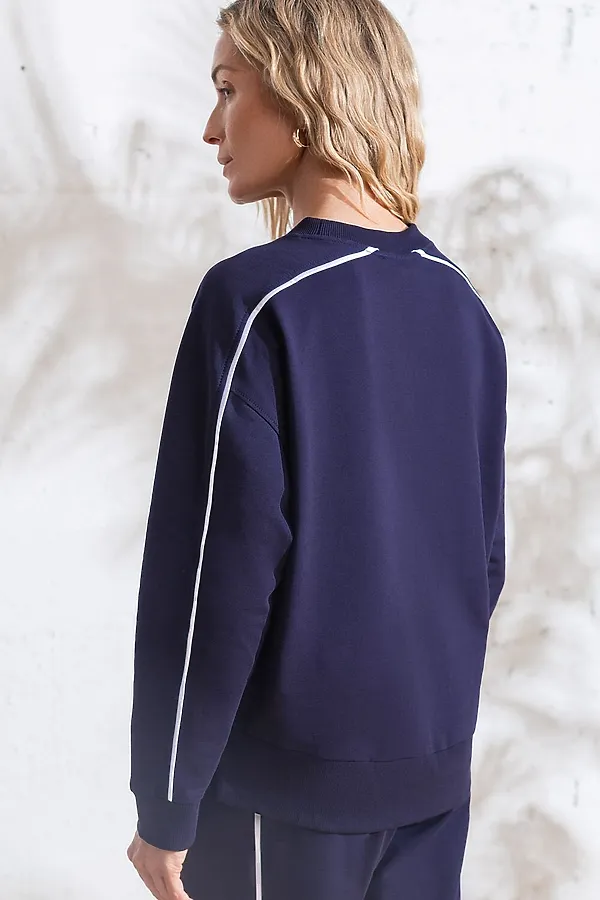 Свитшот с лампасами и разрезами из эластичного футера двухнитки без начеса VILATTE, т.синий_cotton club - фото 2