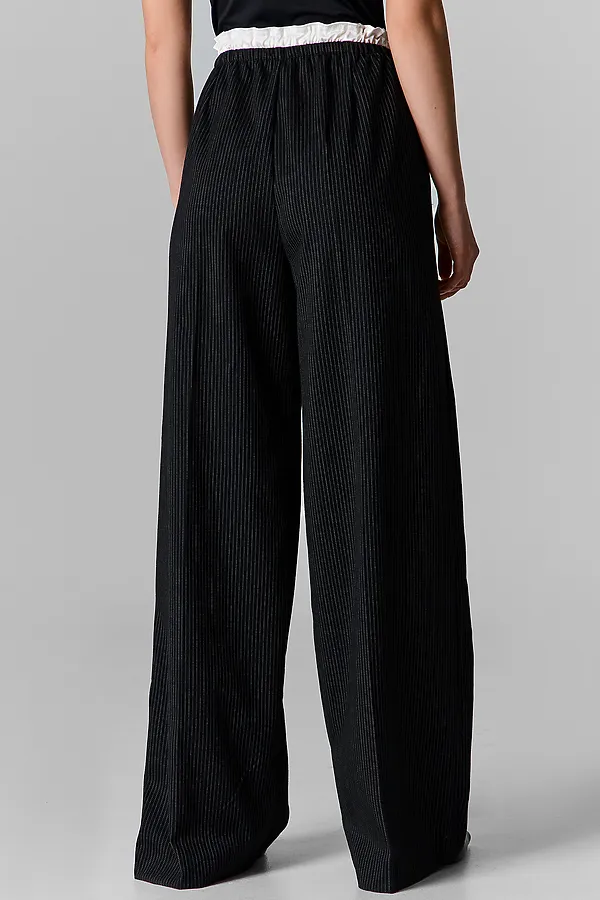 Брюки женские (осенне-зимний ассортимент) MARK FORMELLE, полоска на черном - фото 2