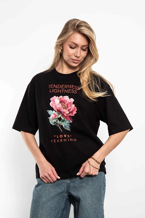 Футболка женская с оверсайз Пион KOSMOS, черный - фото 2