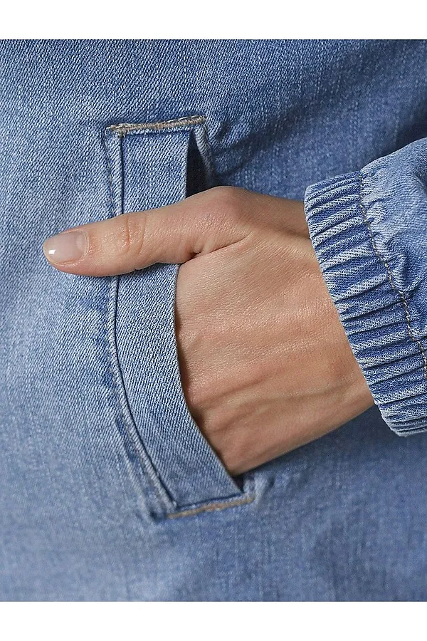 Джинсовый бомбер на молнии из облегченного денима VILATTE, голубой - фото 2