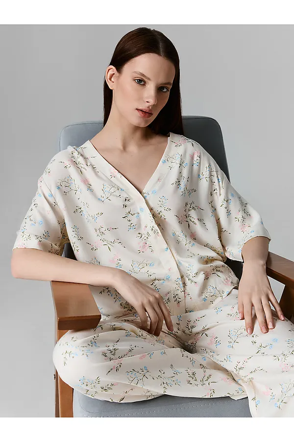 Костюм женский (жакет, брюки) MARK FORMELLE, веточки на св.молочном - фото 2