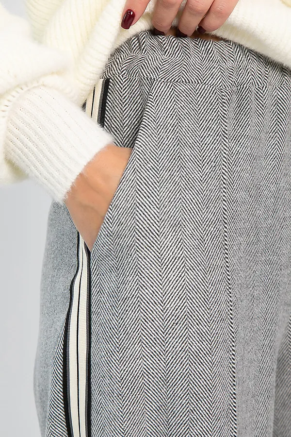 Брюки Аларика LADY TAIGA, серые - фото 2