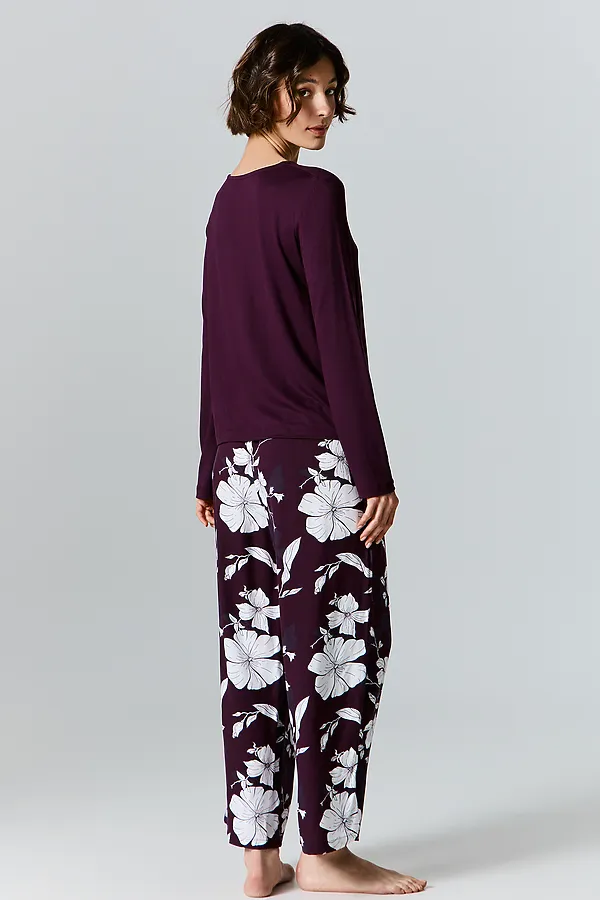 Комплект женский (джемпер, бриджи) MARK FORMELLE, винный +цветы на винном - фото 2