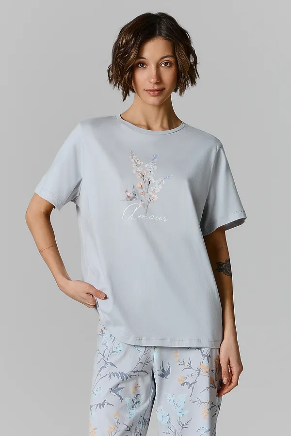 Комплект женский (футболка, бриджи) MARK FORMELLE, серый +веточки на сером - фото 2