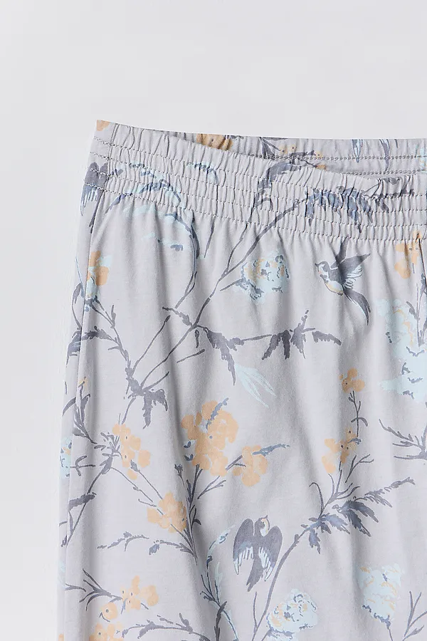 Комплект женский (футболка, бриджи) MARK FORMELLE, серый +веточки на сером - фото 2