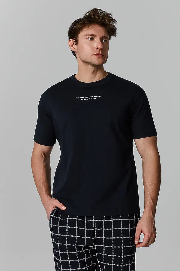 Комплект мужской (футболка, брюки) MARK FORMELLE, черный +клетка на черном - фото 2
