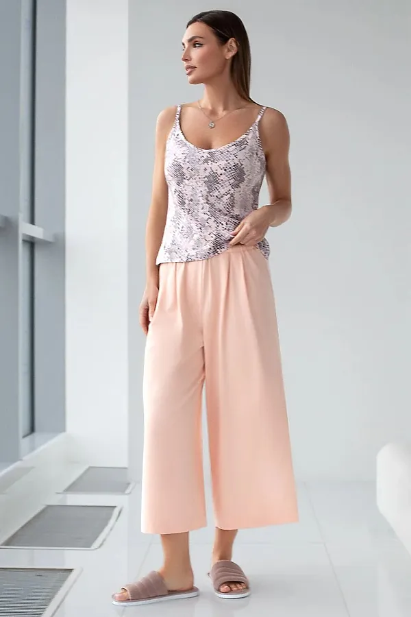 Топ на регулируемых бретелях с V вырезом из 100% хлопка с принтом VILATTE, кофейно-пудровый питон - фото 2