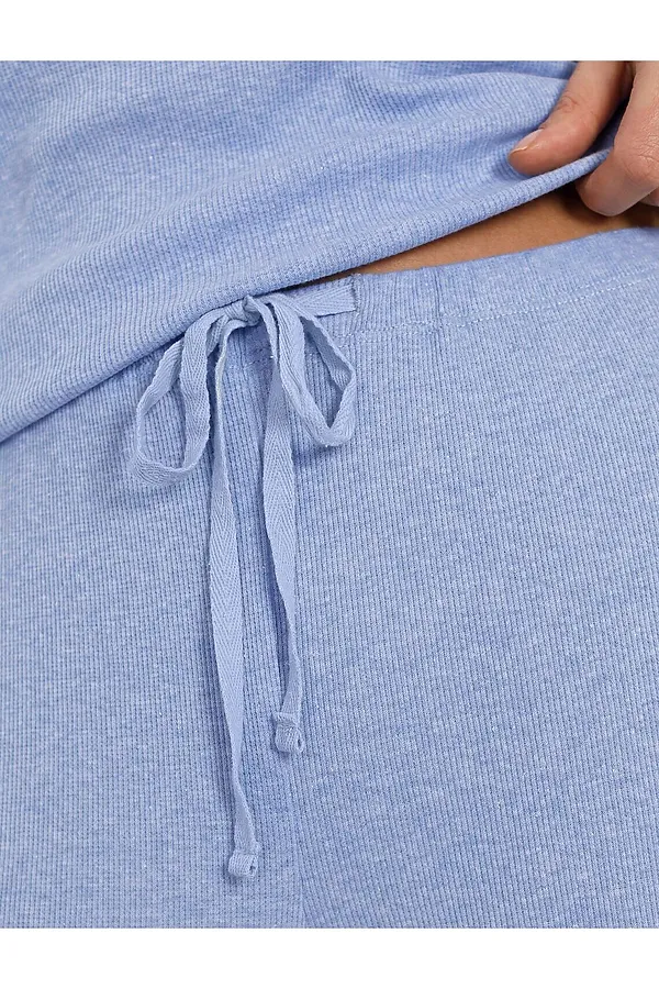 Прямые брюки с поясом на резинке из фактурного трикотажа в рубчик VILATTE, голубой меланж - фото 2
