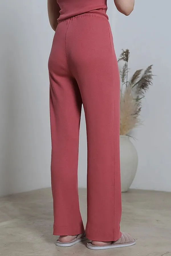 Прямые брюки с поясом на резинке из фактурного трикотажа в рубчик VILATTE, т.коралл - фото 2