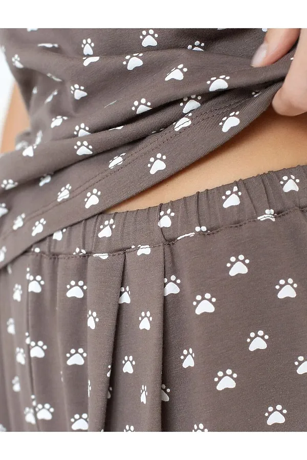 Укороченные широкие брюки кюлоты c принтом на резинке из 100% хлопка VILATTE, кофе-белый лапы - фото 2