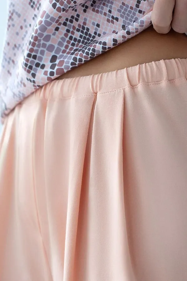 Укороченные широкие брюки кюлоты на резинке из 100% хлопка VILATTE, пудра - фото 2