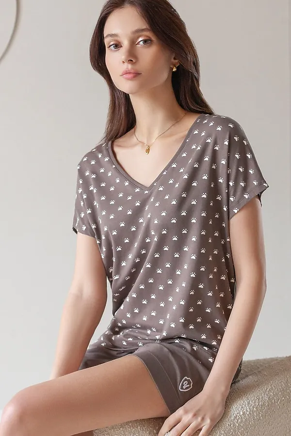 Свободная футболка с V-вырезом и цельнокроеным рукавом из 100% хлопка с принтом VILATTE, кофе-белый лапы - фото 2