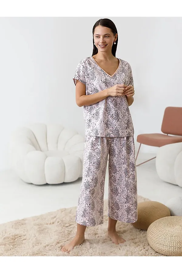 Свободная футболка с V-вырезом и цельнокроеным рукавом из 100% хлопка с принтом VILATTE, кофейно-пудровый питон - фото 2