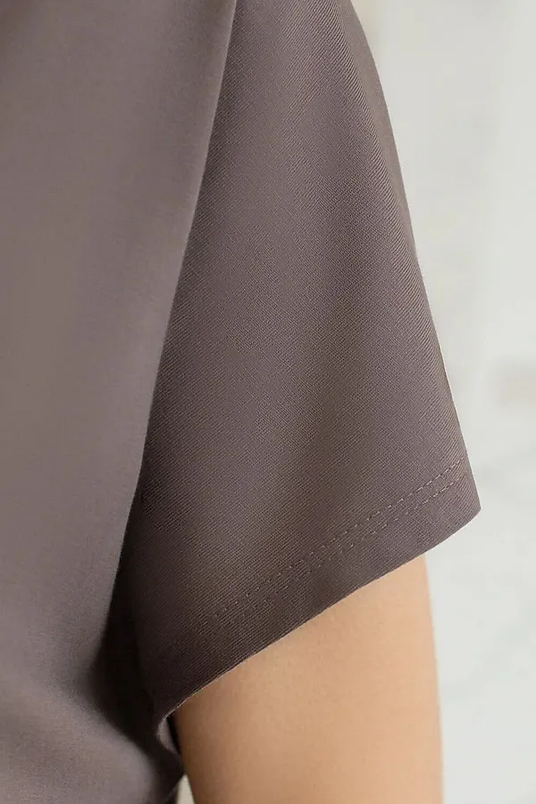 Свободная футболка с V-вырезом и цельнокроеным рукавом из 100% хлопка VILATTE, кофе - фото 2