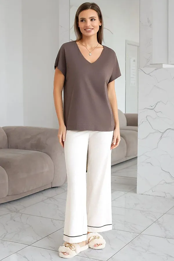 Свободная футболка с V-вырезом и цельнокроеным рукавом из 100% хлопка VILATTE, кофе - фото 2