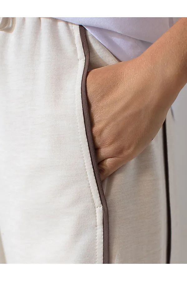 Прямые брюки с лампасами из эластичного футера двухнитки без начеса VILATTE, овсяный меланж - фото 2