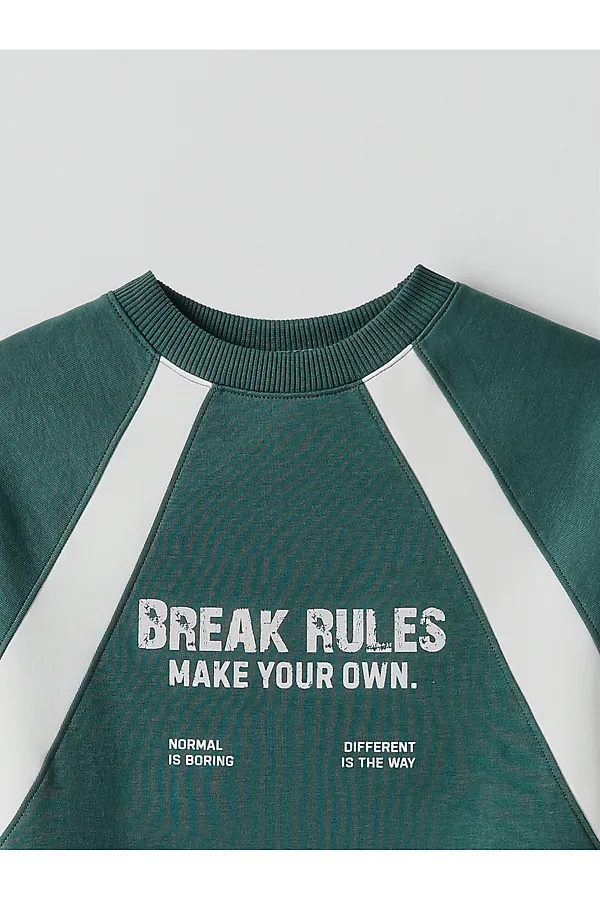 Свитшот для мальчиков MARK FORMELLE, темная зелень +печать - фото 2