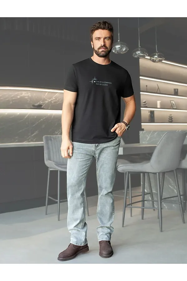 Футболка базовая полуприлегающая из премиального хлопка с принтом VILATTE, черный_компас - фото 2