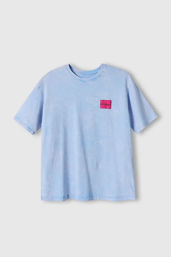 Футболка женская MARK FORMELLE, acid wash безмятежно -голубой +печать - фото 2