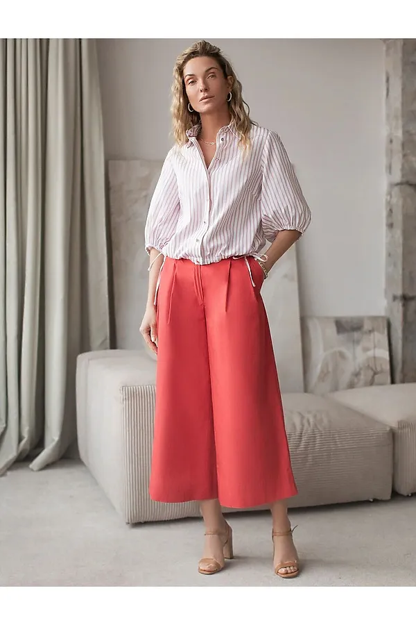 Укороченная блузка с рукавами буфами и с кулиской по низу из эластичного хлопка VILATTE, белый-коралловый - фото 2