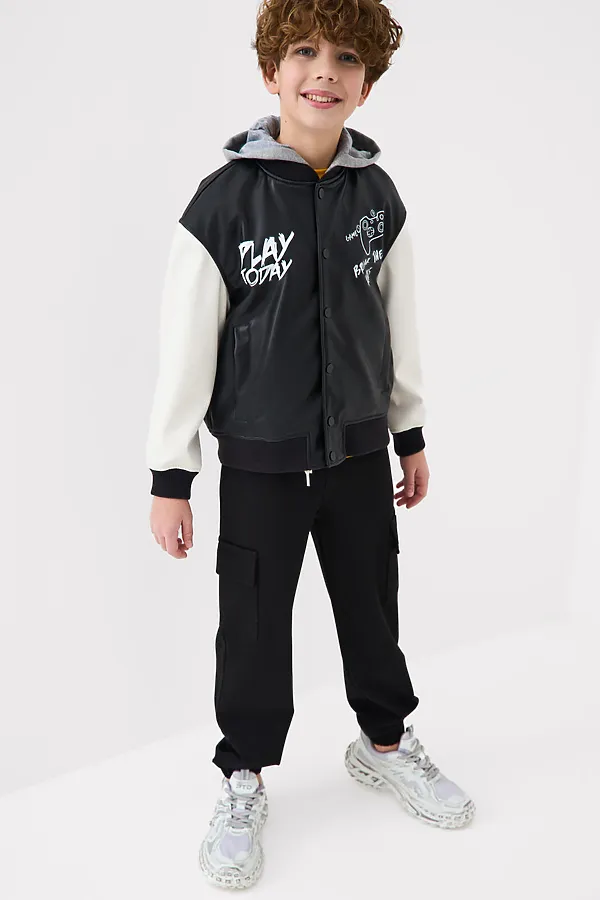 Куртка текстильная с полиуретановым покрытием для мальчиков (бомбер) PLAYTODAY, черный,белый,серый - фото 2