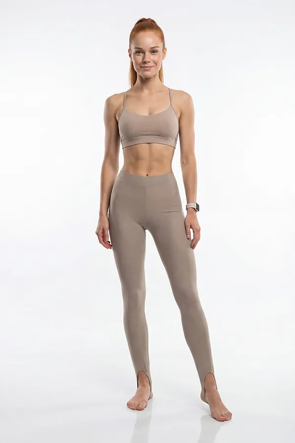 Легинсы со штрипками бифлекс женские бежевого цвета MTFORCE, бежевый - фото 2