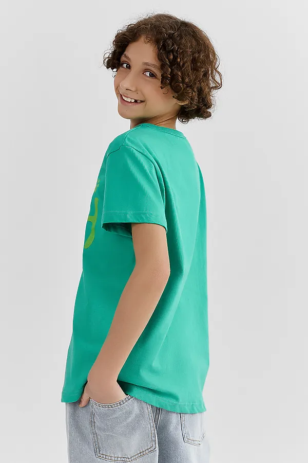 Футболка для мальчиков MARK FORMELLE, зеленый топаз +печать - фото 2