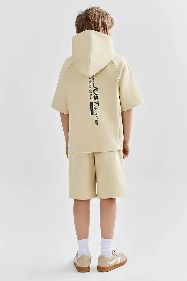 Комплект для мальчиков (худи, шорты) MARK FORMELLE, бежевый кварц +печать - фото 2